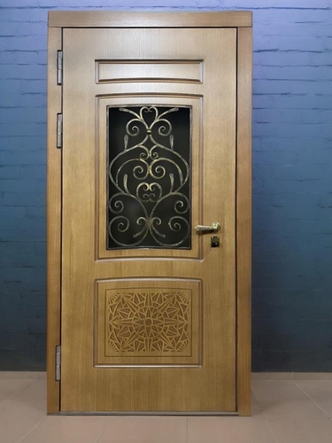 С кованой решеткой