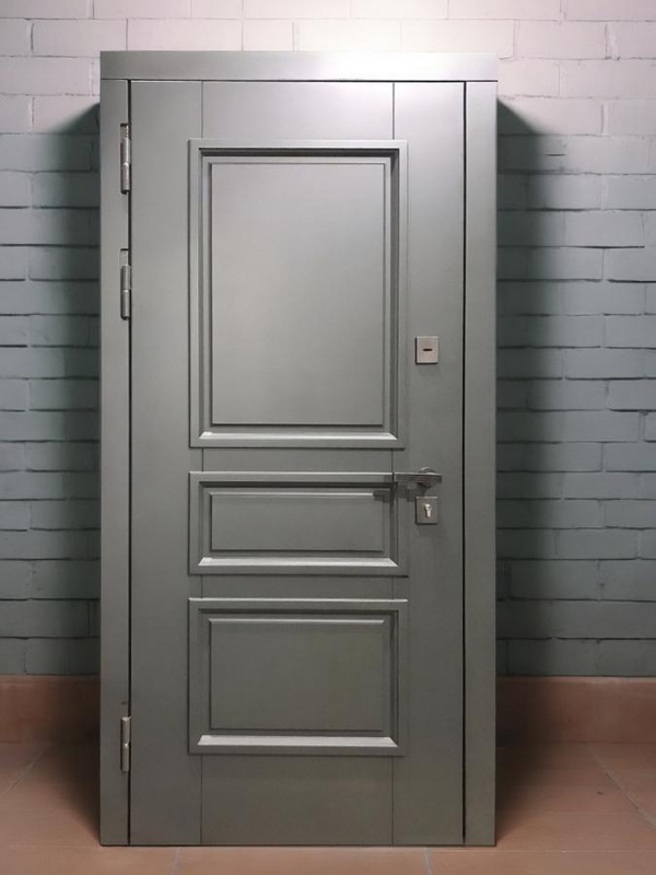 Серая дверь МДФ