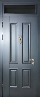 Стальная термодверь с остеклённой верхней вставкой и кнокером «заяц» (МДФ RAL с багетом) Стальная термодверь с остеклённой верхней вставкой и кнокером «заяц» (МДФ RAL с багетом)